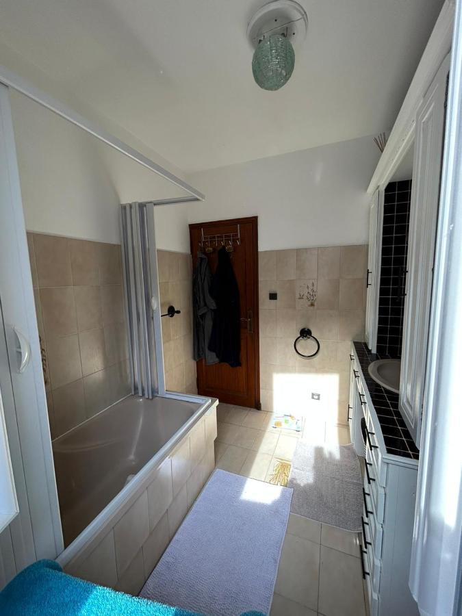Bed And Breakfast Chez L'Habitant Marselha Exterior foto