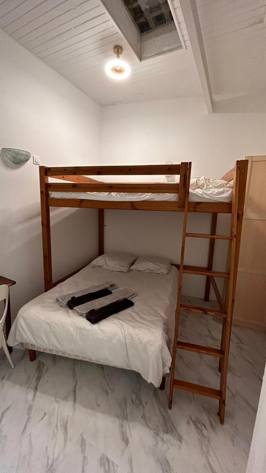 Bed And Breakfast Chez L'Habitant Marselha Exterior foto